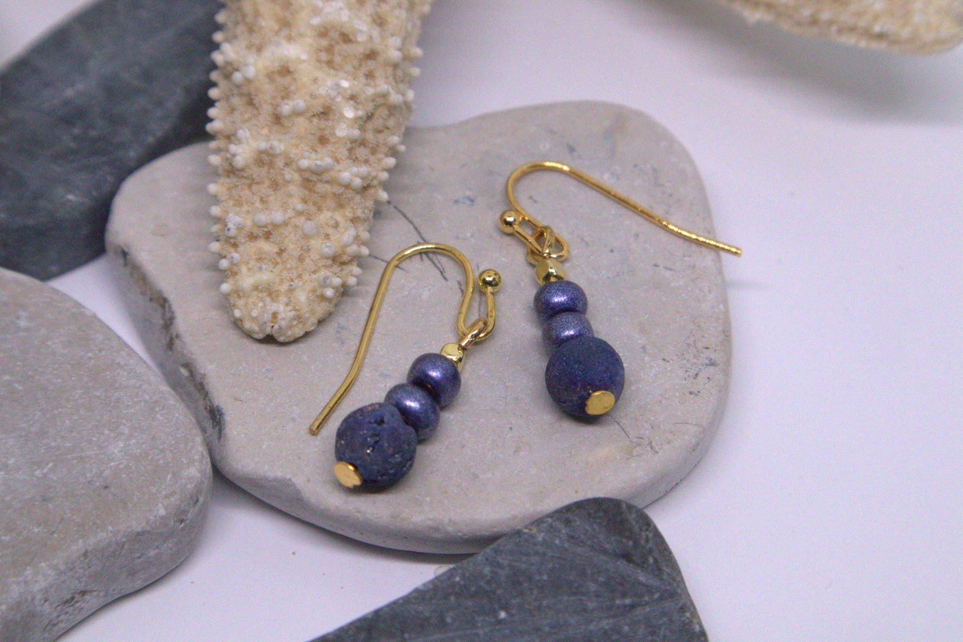 violet lavender bead earrings